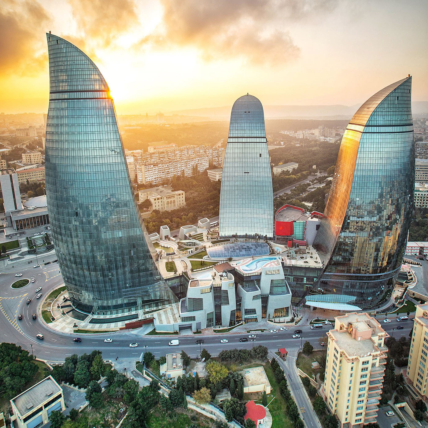 Explore Baku 5-Day Itinerary in Budget explore flame tower 