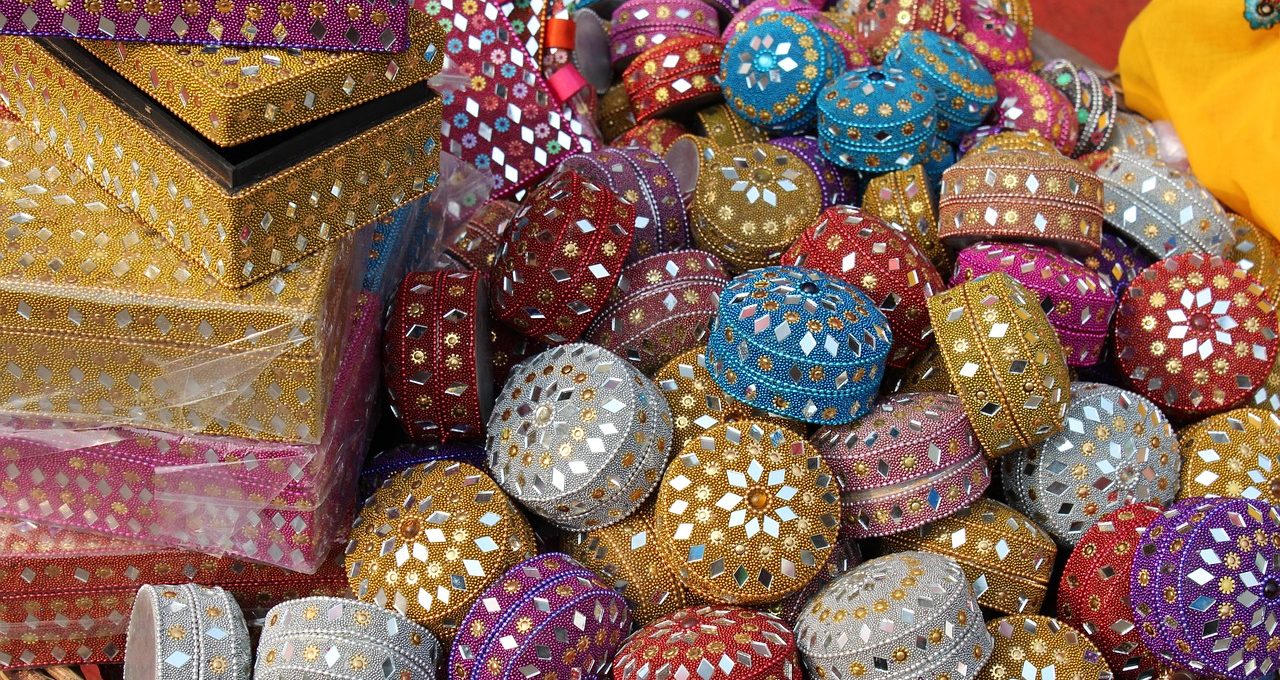 fashion stalls in Lajpat Nagar Central Market